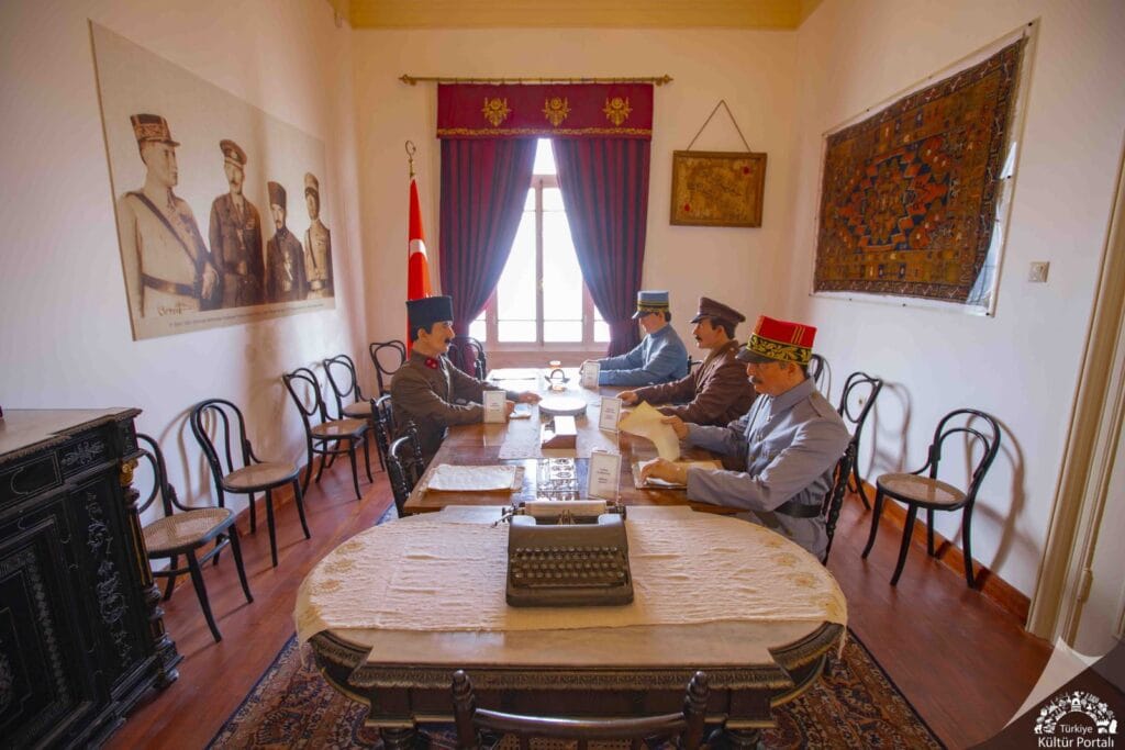 Bursa'nın İncisi Mudanya'da Mütareke Evi Müzesi 2 Bursa'nın İncisi Mudanya'da Mütareke Evi Müzesi