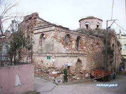 Kemerli Kilise (Panagia Pantobasilissa): Trilye'nin Freskleriyle Ünlü Tarihi Hazinesi 3 Trilye Kemerli Kilise dış cephe ve tarihi kemerler