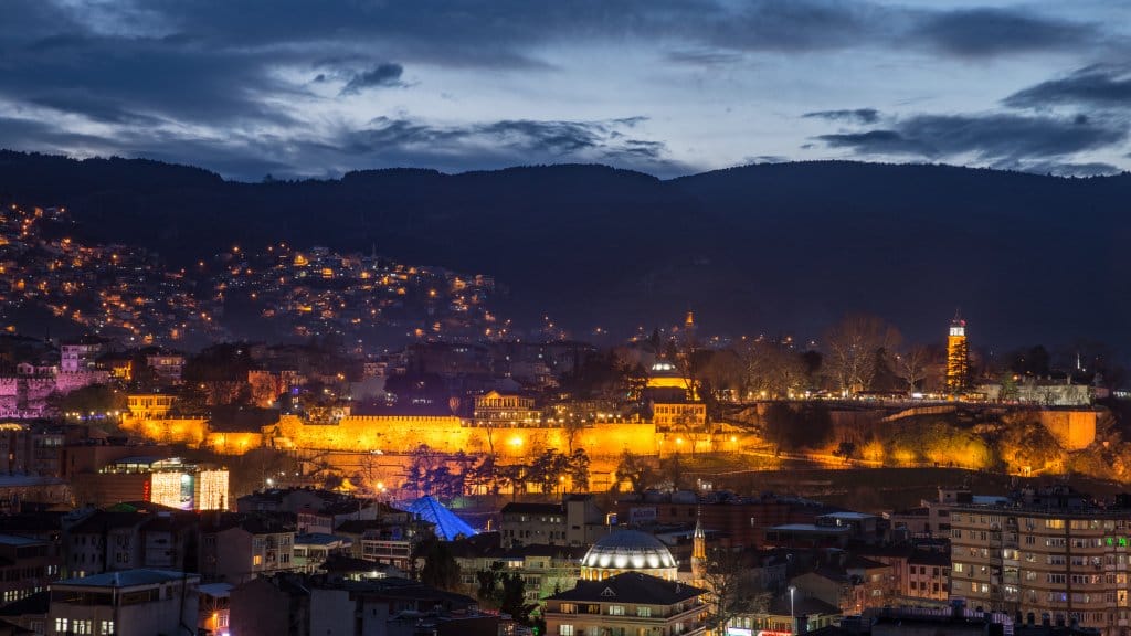 Tophane Saat Kulesi ve Bursa manzarası